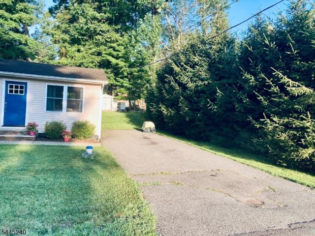 House for sale in Glasser, New Jersey