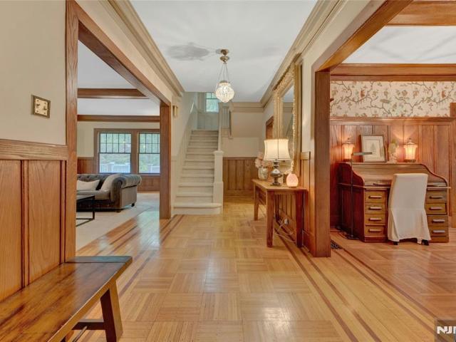 House for sale in Mountain Lakes, New Jersey