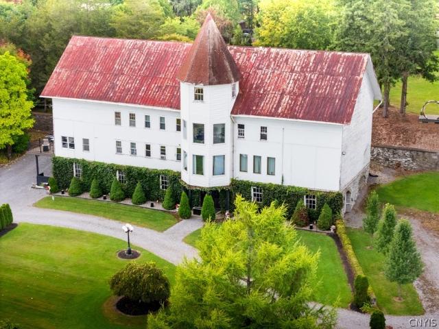 House for sale in Oneida, New York