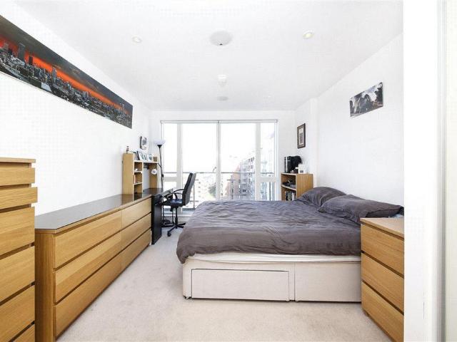 Apartment for rent in Bromley-by-Bow, Poplar Grove