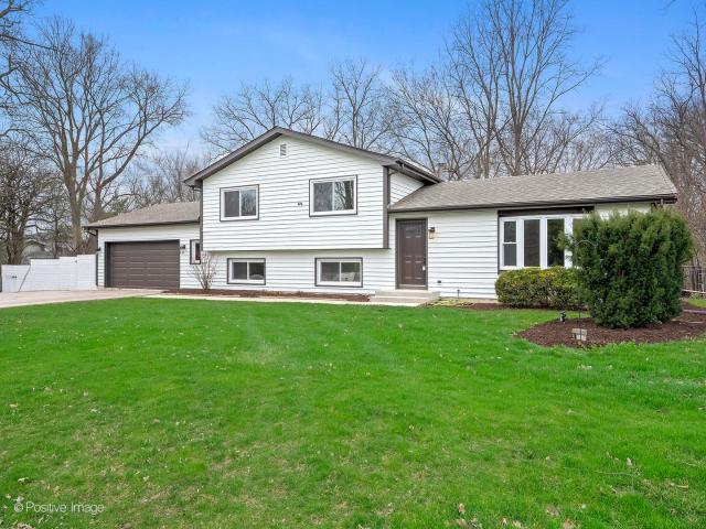 House for sale in West Chicago, Illinois