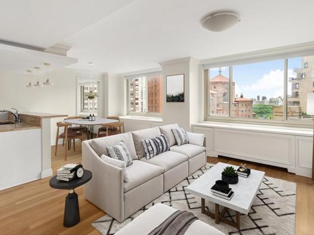 Condo for sale in Arverne, New York