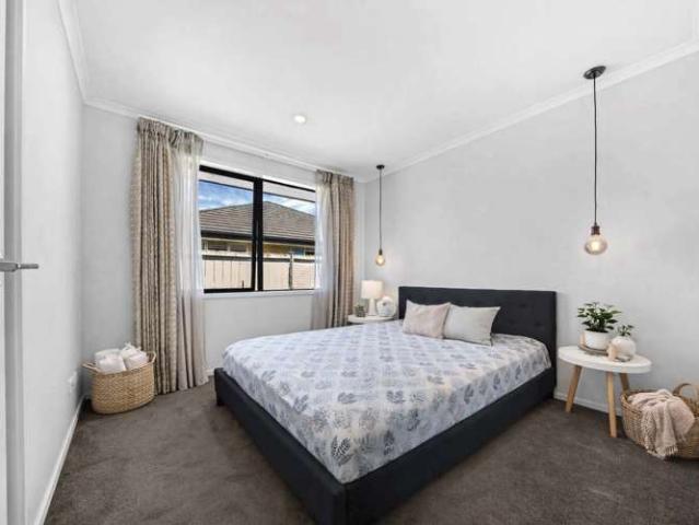 House for sale in Papakura