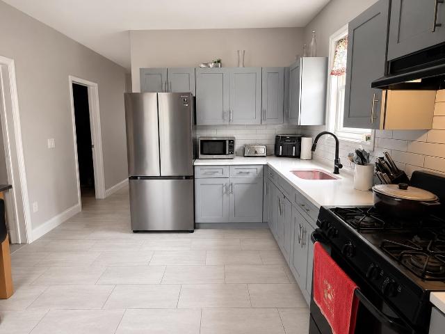 House for sale in Port Johnson, Bayonne