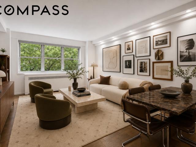 Property for sale in Manhattan Community Board 7, New York
