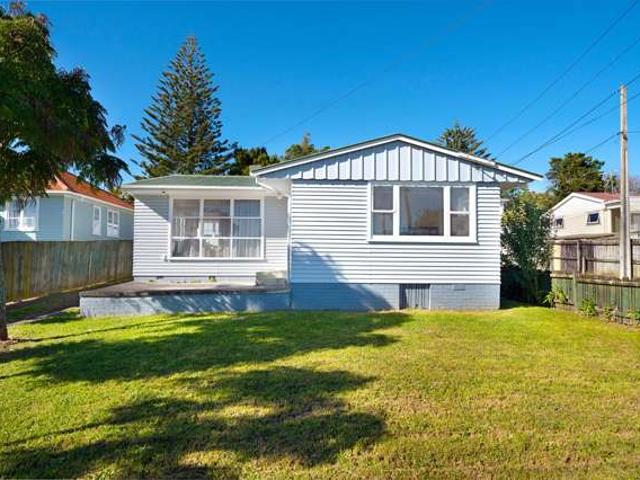 House for sale in New Windsor