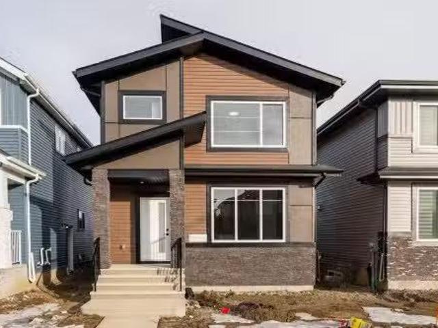 House for sale in Spruce Grove, Alberta