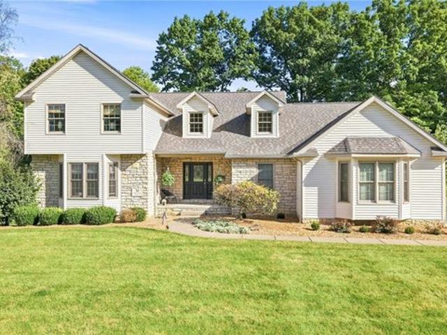 House for sale in Moreland Estates, Canfield