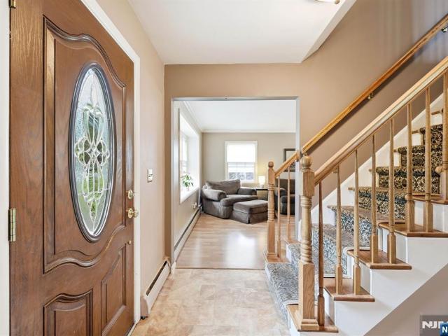 House for sale in Oakland, New Jersey