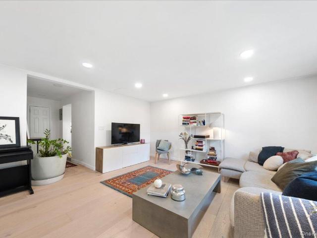 Condo for sale in White Plains, New York