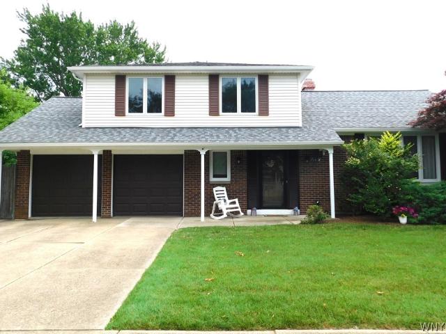 House for sale in Bowmansville, New York