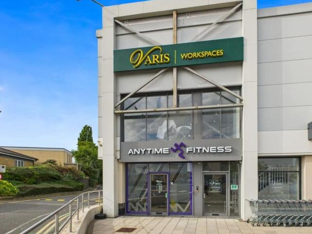 Studio for rent in Elstree and Borehamwood, Borehamwood