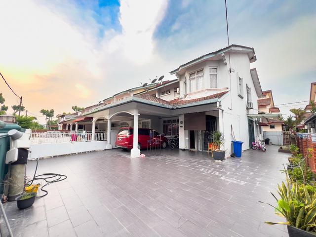 Terraced House for sale