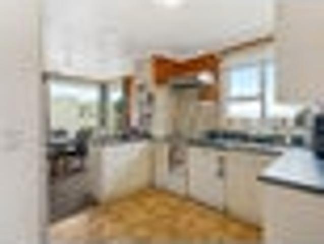 House for sale in Otakou