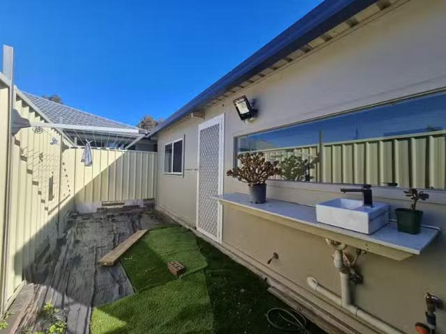 House for rent in Abbotsbury, New South Wales