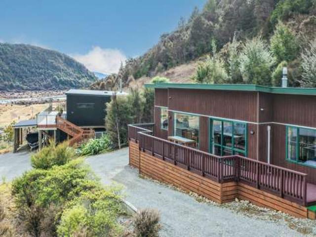 House for sale in Cable Bay, Nelson Bays