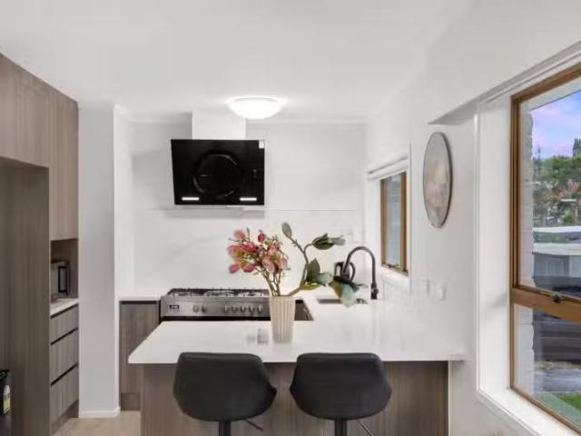 House for sale in Oratia, Oroua County
