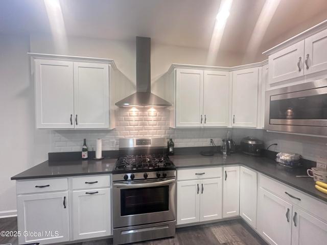 Townhouse for sale in Clifton Park