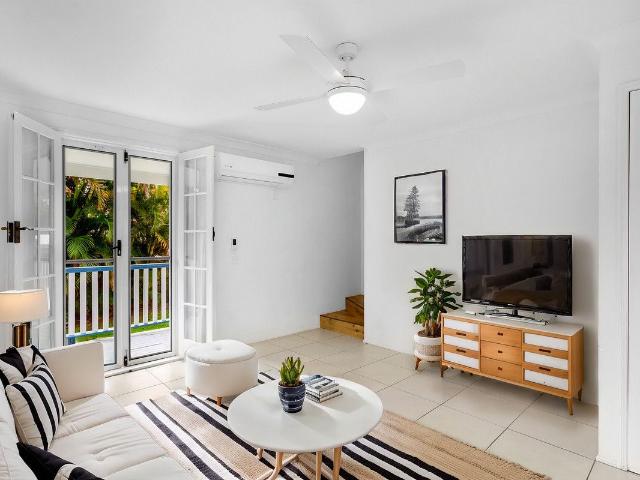Apartment for rent in Labrador, Gold Coast City