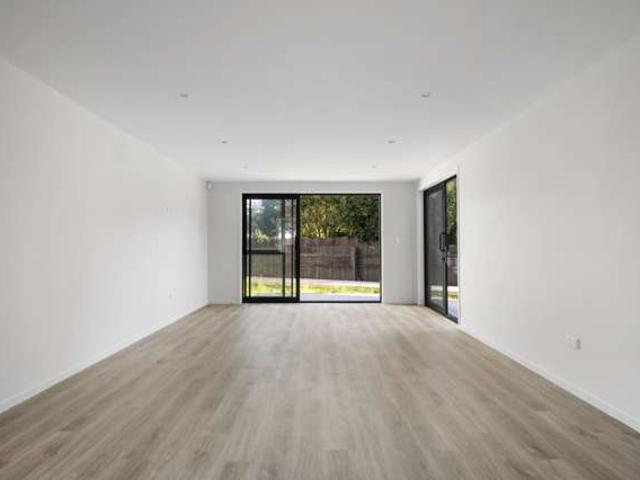 Townhouse for sale in Manurewa