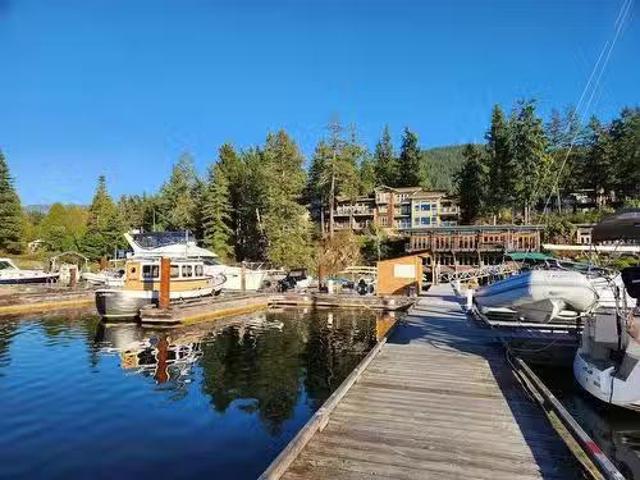 House for sale in Madeira Park, British Columbia