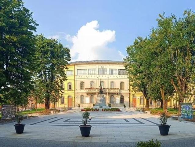 Appartamento in affitto a Tradate, Varese