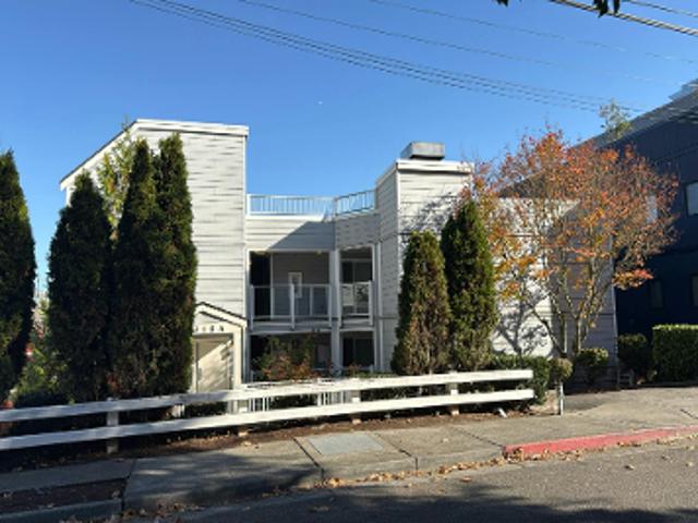 Condo for sale in West Seattle, Seattle