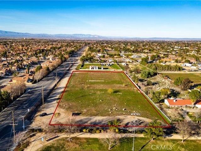 Land for sale in Palmdale, California