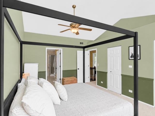 Townhouse for sale in Warrenville, Illinois