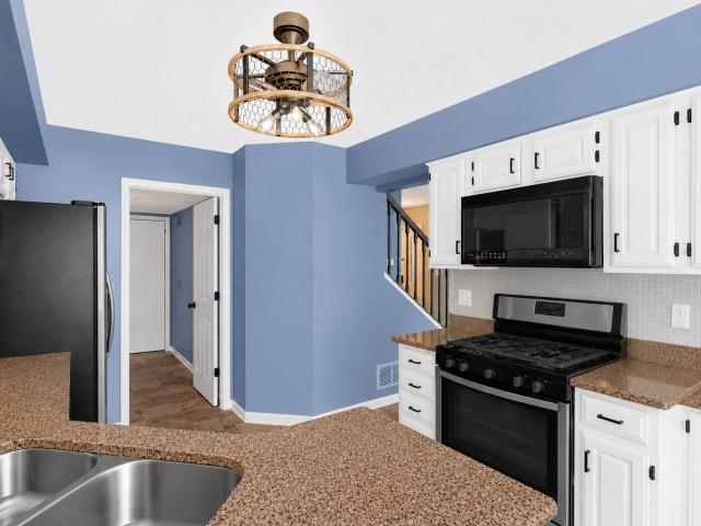 Townhouse for sale in Warrenville, DuPage County