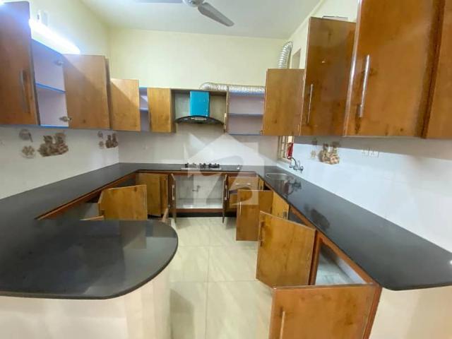 Building for rent in Islamabad