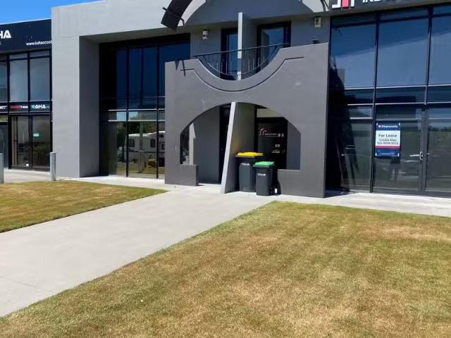 House for rent in Chaslands, Canterbury