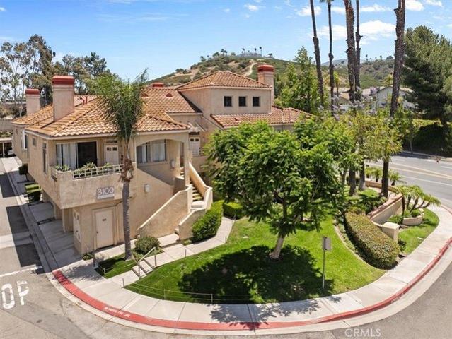 Condo for sale in Corona, California