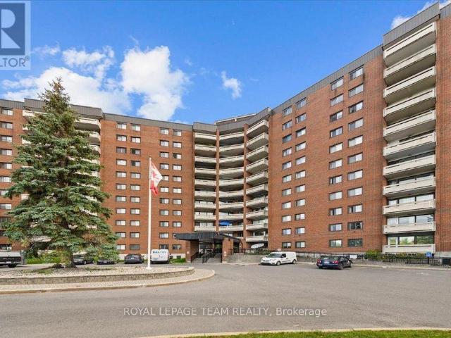 Apartment for rent in Bay, Ottawa