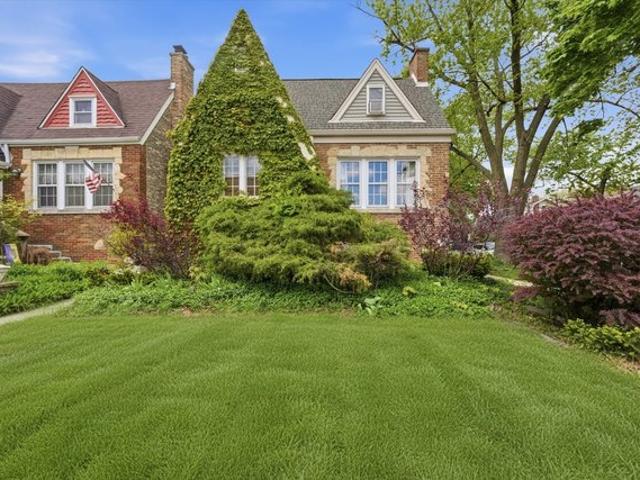 House for sale in Berwyn, Illinois