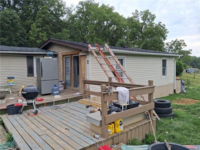 House for sale in Magnolia, Ohio