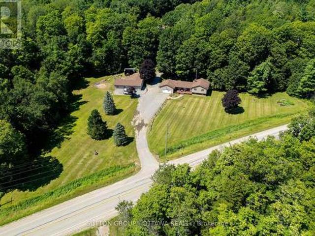 House for sale in Ontario