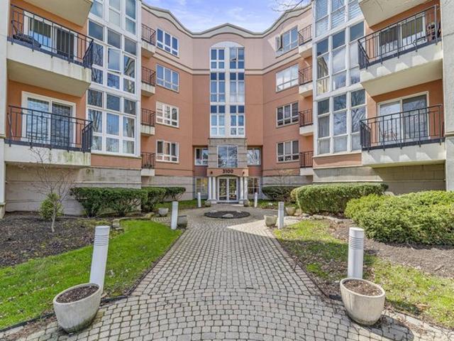 Condo for sale in Glenview, Illinois