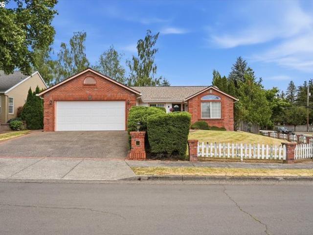 House for sale in Oregonia