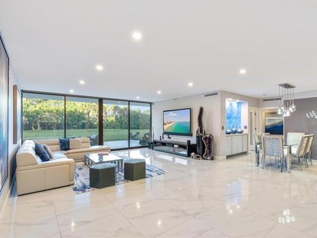 Condo for sale in Palm Beach, Florida