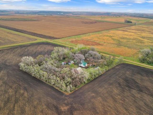 House for sale in Beresford, South Dakota