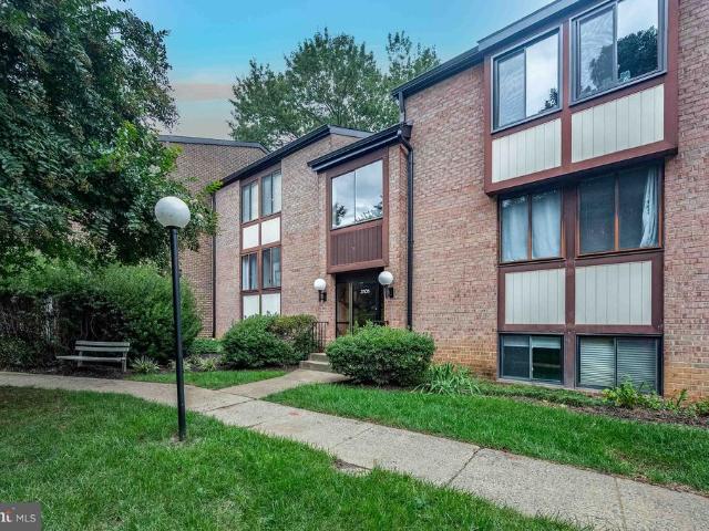 Condo for sale in Oakton, Fairfax County