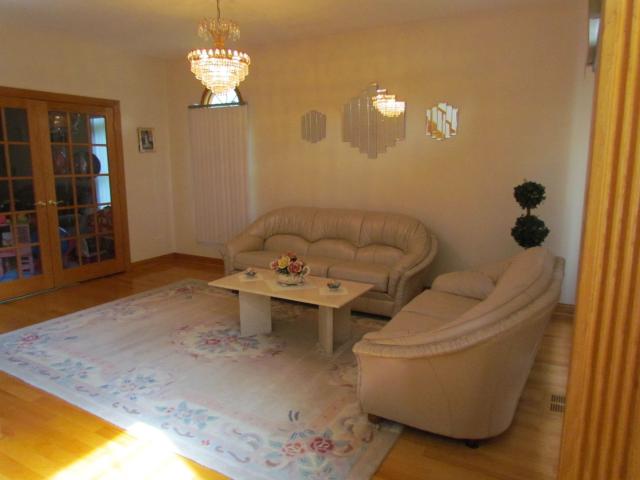 House for sale in Glenview, Illinois