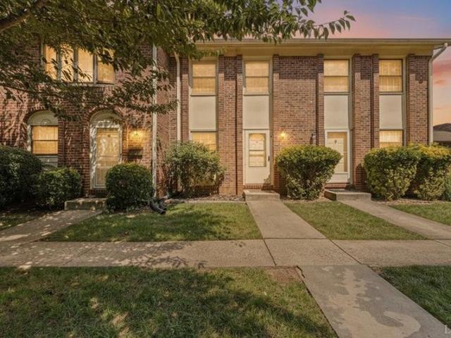 Townhouse for sale in Virginia