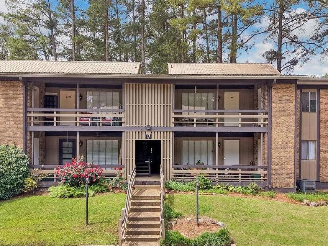 Condo for sale in Hoover, Alabama