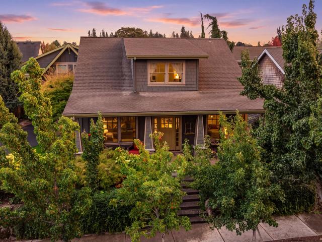 House for sale in Middle Terrace Neighborhood, Hood River