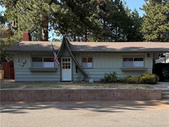 House for sale in Green Valley Lake, California
