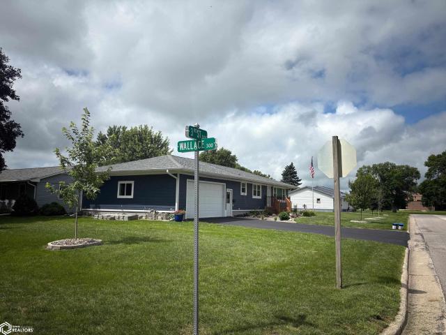 House for sale in Emmetsburg, Iowa
