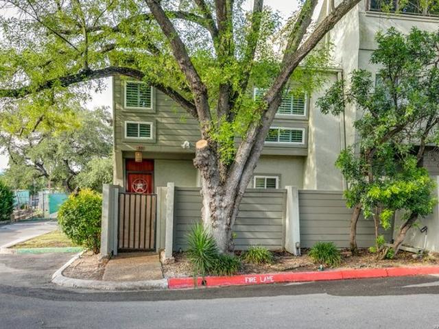Townhouse for sale in Leesville, Texas
