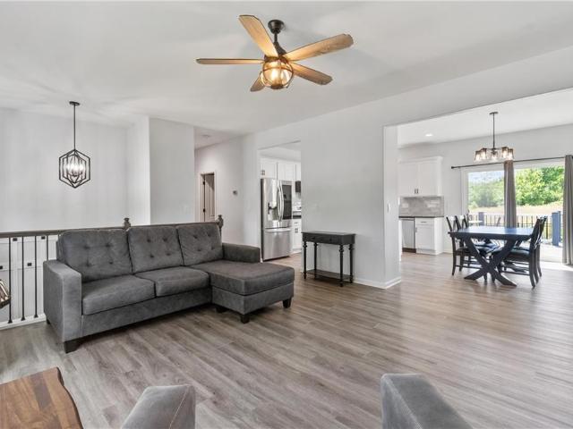 House for sale in Harrisonville, Missouri